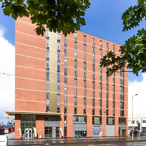 https://for-students-only-cosy-studios-at-great-patrick-street.belfasthotelsireland.com
